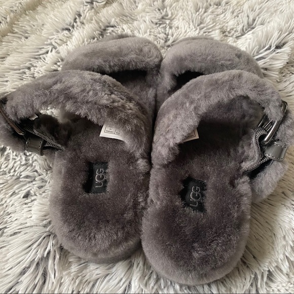 Ugg Fuzz Yeah Slippers - Picture 4 of 5
